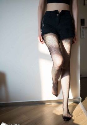 美女在床上打扑克_BD国语手机免费观看完整