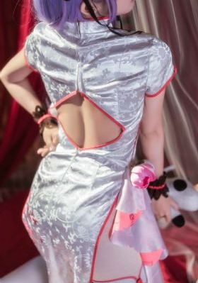 女警出更_中英字幕1080